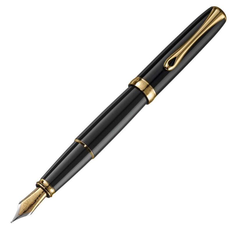 D40203015 Diplomat Excellence A2 Black Lacquer Gold Trim 14ct Fountain Pen